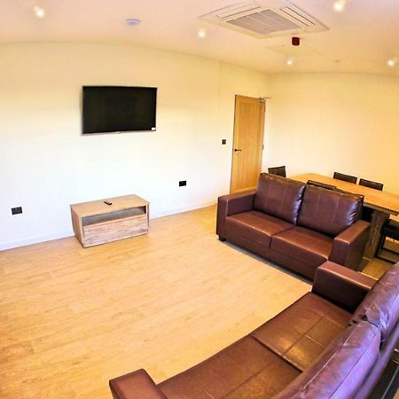 Graphic House Aparthotel Norwich Bagian luar foto