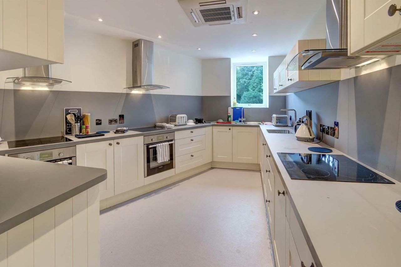 Graphic House Aparthotel Norwich Bagian luar foto